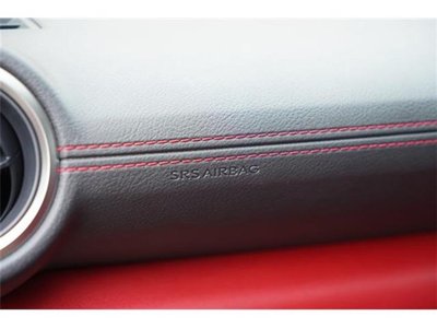 2022 Lexus IS thumbnail 52