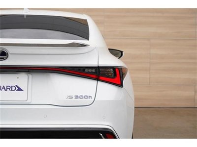 2022 Lexus IS thumbnail 46