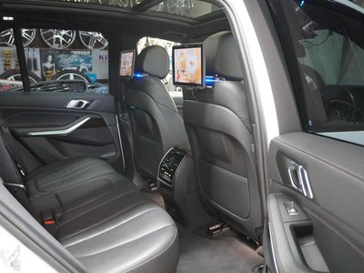 2020 BMW X5 thumbnail 51