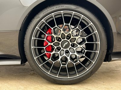 صورة 15 لـ 2024 Aston Martin DBS SUPERLEGGERA