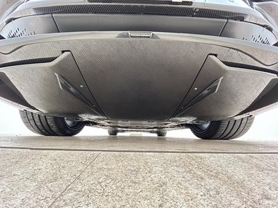 صورة 11 لـ 2024 Aston Martin DBS SUPERLEGGERA