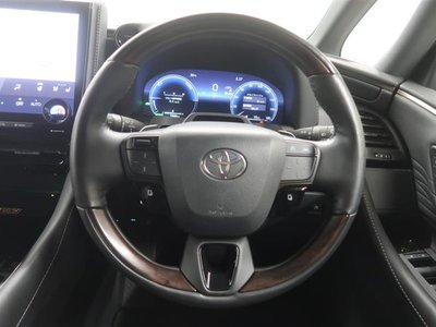 صورة مصغرة 25 لـ 2023 Toyota VELLFIRE