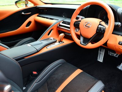 2022 Lexus LC — миниатюра 21