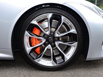2022 Lexus LC — миниатюра 19