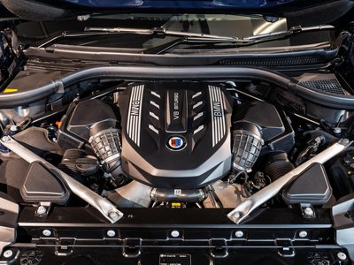 2022 BMW Alpina XB7 — фото 7