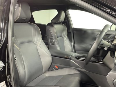 صورة 14 لـ 2023 Toyota CROWN SPORT