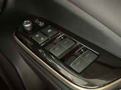 صورة مصغرة 38 لـ 2023 Toyota CROWN SPORT