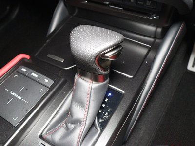 2022 Lexus ES thumbnail 39