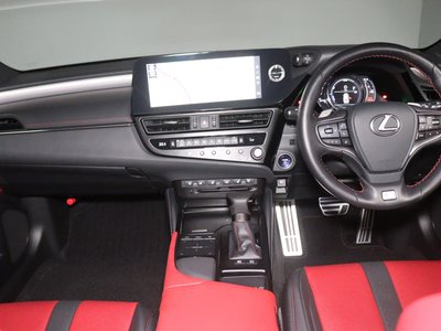 2022 Lexus ES thumbnail 22