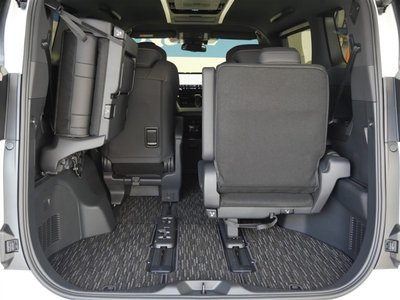 صورة 13 لـ 2023 Toyota ALPHARD