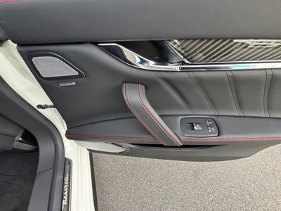 صورة مصغرة 63 لـ 2022 Maserati QUATTROPORTE