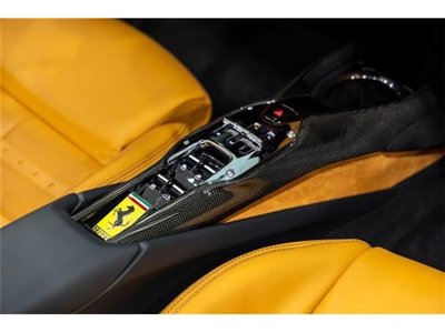 صورة مصغرة 46 لـ 2025 Ferrari 296 GTS