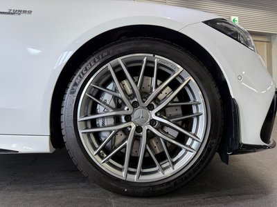 2026 Mercedes-BENZ C-CLASS AMG photo 8