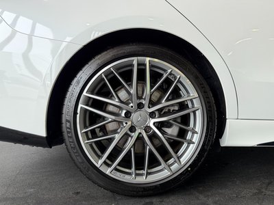 2026 Mercedes-BENZ C-CLASS AMG photo 9