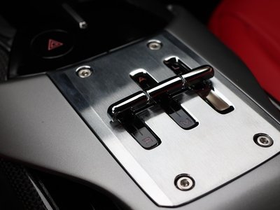 2025 Ferrari 12 CILINDRI — миниатюра 19