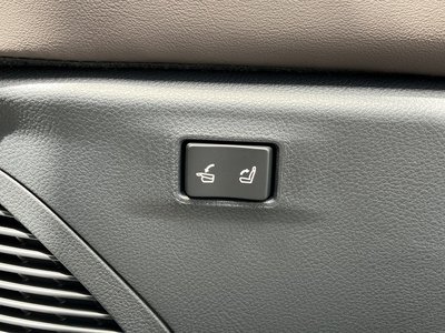 2025 Lexus RX photo 15