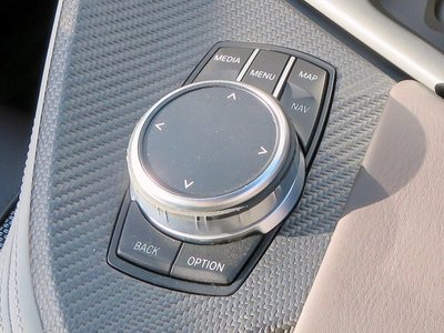 2020 BMW I8 缩略图 22