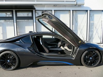 2020 BMW I8 缩略图 36
