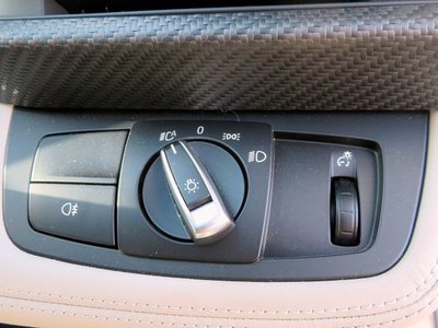 2020 BMW I8 缩略图 27
