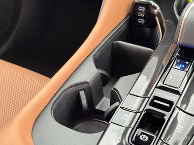 صورة 51 لـ 2026 Toyota CROWN SPORT