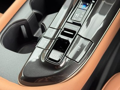 صورة 53 لـ 2026 Toyota CROWN SPORT