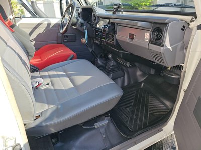 2006 Toyota LAND CRUISER 70 照片 6