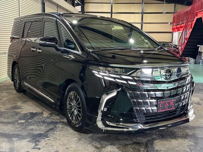 2023 Toyota ALPHARD photo 3
