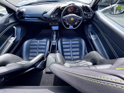 2017 Ferrari 488 SPIDER thumbnail 13