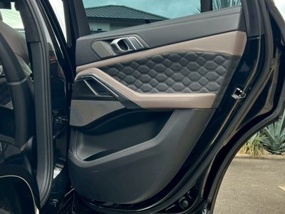 صورة 36 لـ 2021 BMW X6 M