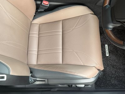 2022 Lexus ES thumbnail 37