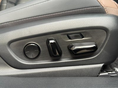 2022 Lexus ES thumbnail 39