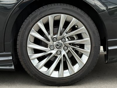 2022 Lexus ES thumbnail 19