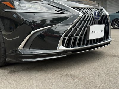 2022 Lexus ES photo 11