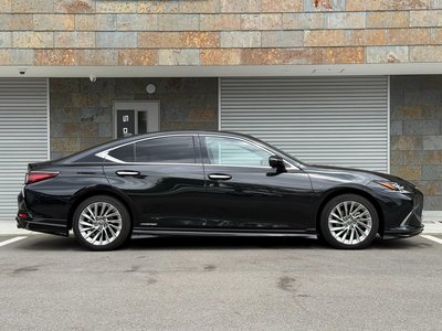 2022 Lexus ES photo 5