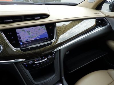 صورة 15 لـ 2020 Cadillac XT6