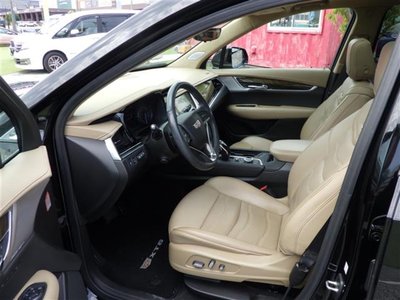 صورة 22 لـ 2020 Cadillac XT6