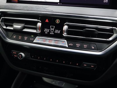 2024 BMW X4 thumbnail 48
