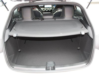 صورة مصغرة 47 لـ 2024 Mercedes-BENZ A-CLASS AMG