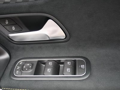 صورة مصغرة 35 لـ 2024 Mercedes-BENZ A-CLASS AMG