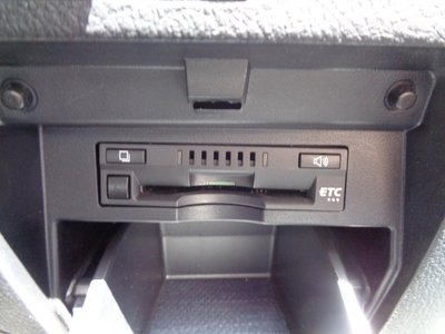 2022 Toyota ALPHARD — фото 33