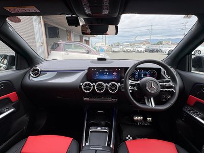 2025 Mercedes-BENZ GLA thumbnail 38