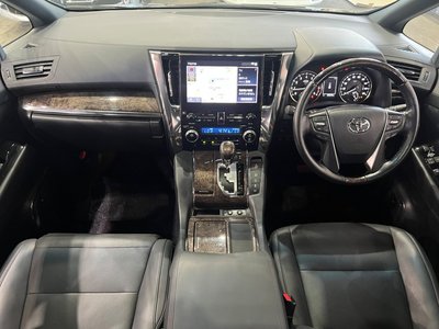 صورة 23 لـ 2020 Toyota VELLFIRE