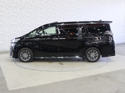 صورة 14 لـ 2020 Toyota VELLFIRE