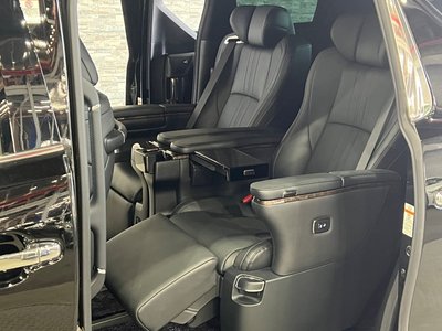صورة 43 لـ 2020 Toyota VELLFIRE