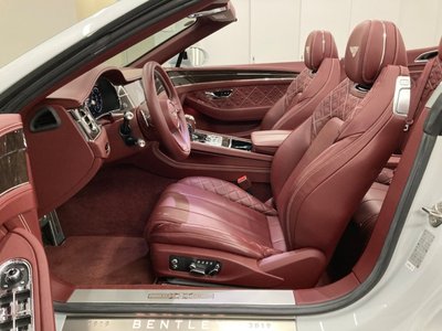 صورة 6 لـ 2019 Bentley CONTINENTAL