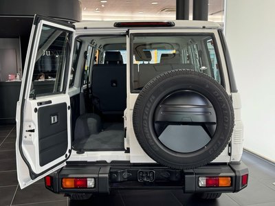 2025 Toyota LAND CRUISER 70 thumbnail 29