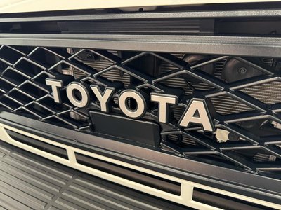 2025 Toyota LAND CRUISER 70 thumbnail 75