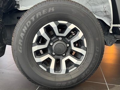 2025 Toyota LAND CRUISER 70 photo 5