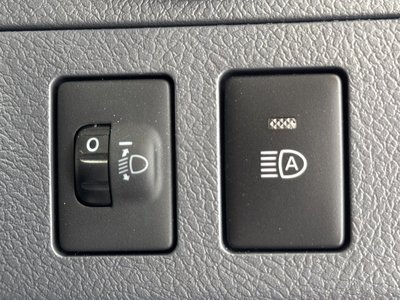 2025 Toyota LAND CRUISER 70 thumbnail 69