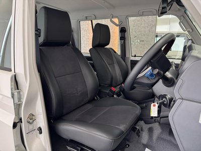 2025 Toyota LAND CRUISER 70 thumbnail 35